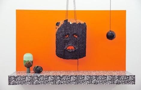 The Sceptical Chymist, 2013 Installation, cire stéarique, chaîne, bois, tapisserie, dimensions variables Vue de l'exposition Radical Software, Galerie Alain Gutharc, Paris, 2015